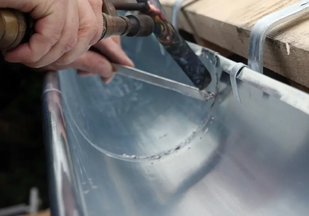 zoom travaux gouttiere